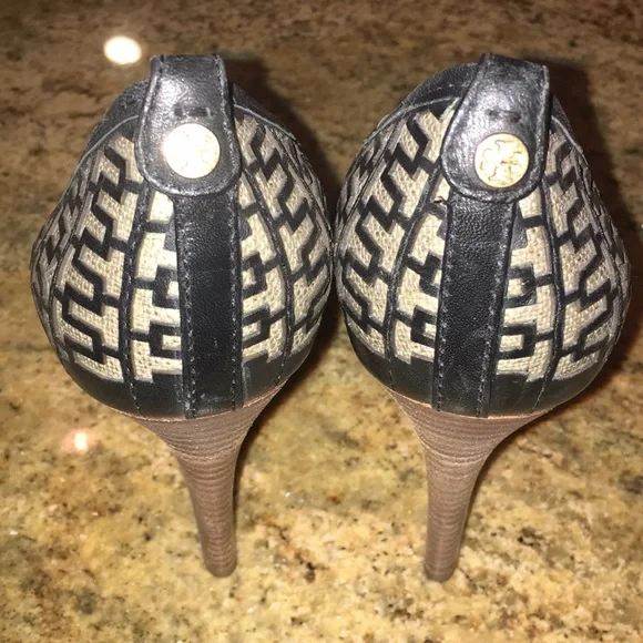 Tory Burch Reagan Heels Open Toe Stilettos Black/Cream - Size 9 - Picture 9 of 16